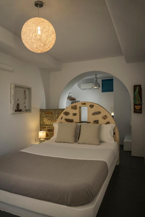 Flisvos * Karavostasis (Folegandros)
